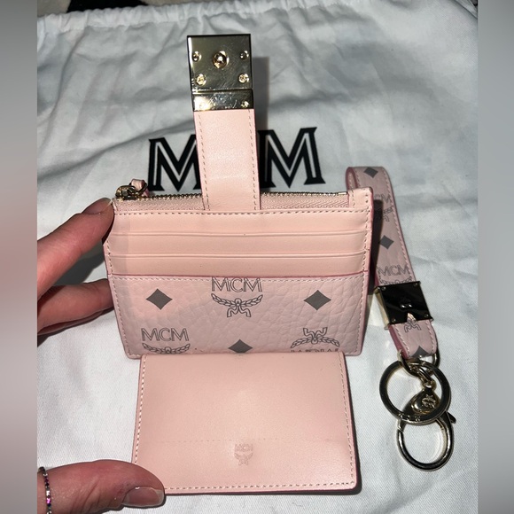 MCM light pink and grey Patricia wallet + Key fob - Picture 7 of 16